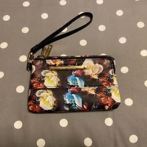Betsey Johnson Wristlet Purse 👛
